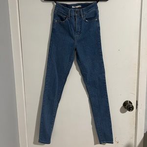 Levi’s skinny jeans